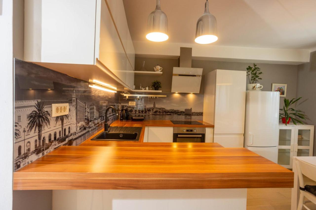 Apartment Aviani Split Exterior photo